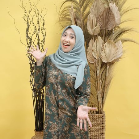 15. DYAH FATMAWATI, S.SI.