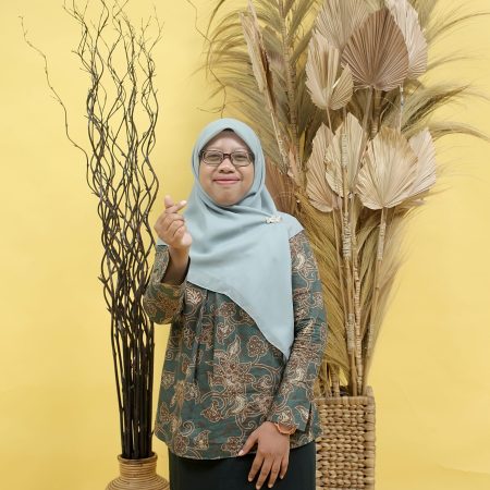 16. LELY NOOR KHOLIDAH, S.PD.