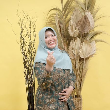 2. ANI HIDAYATUL M, S.PD.