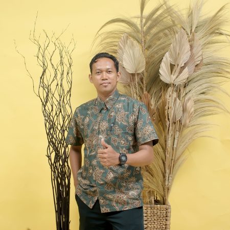 5. EDI YULIANTO, S.SI